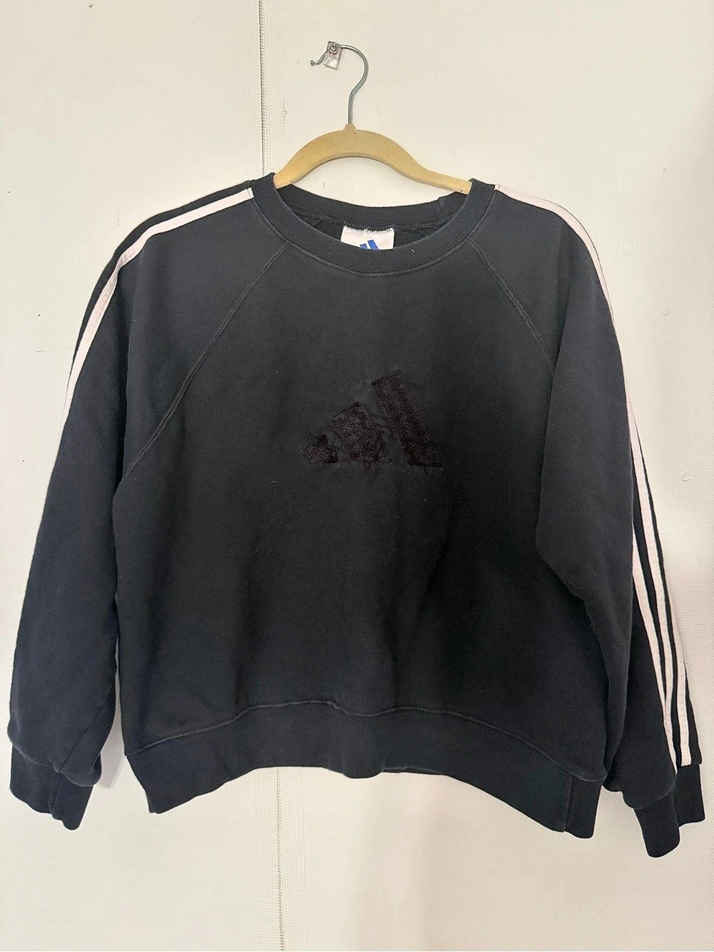 Vintage 90s Adidas Embroidered Logo Crewneck Sweatshirt Black Size M 3-Stripe